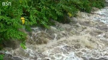 新潟県内大雨続く　佐渡には「レベル4土砂災害危険警報」25日夜遅くまで低い土地の浸水や河川の増水・氾濫に警戒を