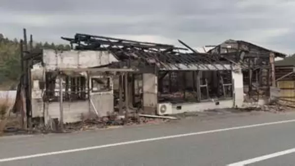 同じ日に連続放火…77歳無職の男を再逮捕　「何も知らん、用はない」容疑を否認　木造2階建ての納屋全焼→30分後、約100メートル離れた空き家が全焼する火事が発生