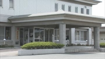 「きのこ狩りの途中で道に迷った」山中からヘリコプターで男性(44)を救助　鳥取県三朝町