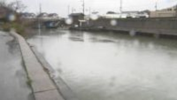 川の中にうつぶせの状態で浮いている人を発見　救助するもすでに亡くなった状態　島根県松江市