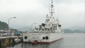 普段鍵が閉まっている「弾薬庫」内で…海保の巡視船の乗組員が血を流して倒れているのを巡回中の当直員が発見　足元には拳銃が…心肺蘇生試みるも死亡確認