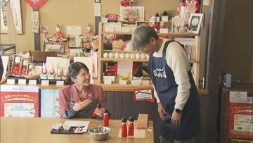 愛子さま鳥取ご訪問　「はこた人形」絵付け体験では眉毛に悪戦苦闘…「すごく無理をしてフォローしてくださってませんか？」（笑）