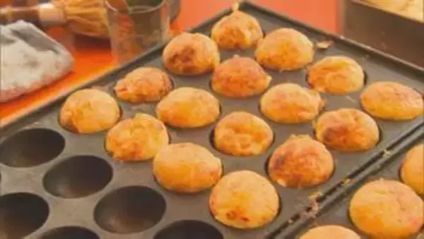 サクラ満開シーズンも屋台に値上げの波「たこ焼きのタコ、鶏肉、倍近く上がってます」名物「でこまん」も…「物価高で仕方ないという決断で…」