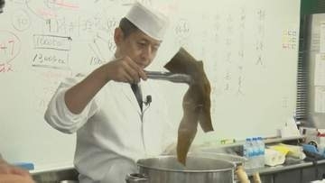 京都の老舗料亭の三代目主人が特別授業　島根県の松江栄養調理製菓専門学校