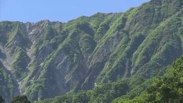9人パーティーで国立公園大山を下山中、ツアーガイドの外国人男性が足首をくじいて転倒…右足骨折か　消防防災ヘリで救助　登山届は提出