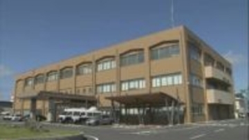 車を物色し逃げる男を、被害者の女性(30)が追いかけ通報…「車の中をあさっている男性を見た」　72歳無職の男を現行犯逮捕　「間違いありません」容疑認める