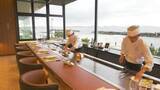 「絶景と美食を堪能　皆生温泉の旅館に、視界を遮らない鉄板焼きカウンター誕生　鳥取県米子市」の画像1