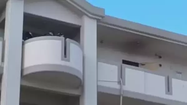 島根県松江市のアパートで火事　１室が燃え男性1人が病院に搬送　意識あり軽症の模様