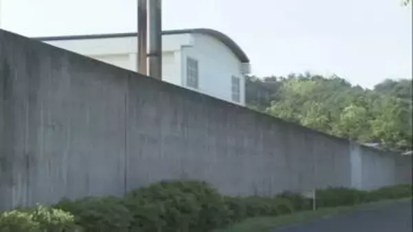 生活音に関する苦情をきっかけに…顔を数回殴ったりするなどの暴行　刑務所の共同室内で男性受刑者2人がけんか　2人を書類送検　鳥取県鳥取市