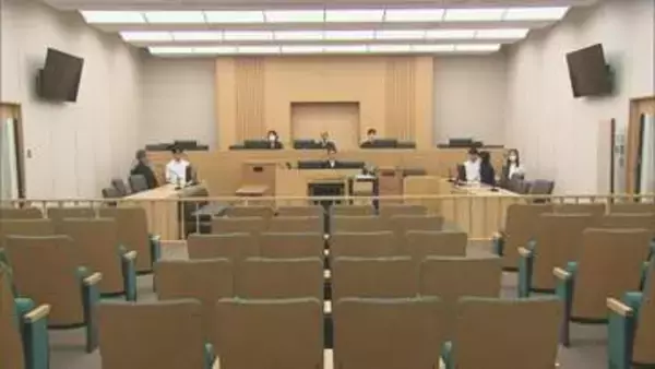 部活動の教え子の女性に、遠征先のホテルで繰り返し性的暴行…準強姦罪に問われている元外部コーチの男　「もし妊娠したら、知らない奴にレイプされたことに…」初公判で語られたこととは【裁判詳報・前編】