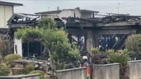 夜に住宅火災が発生、2人の遺体が見つかる…身元はこの家に住む夫婦と判明　島根県江津市