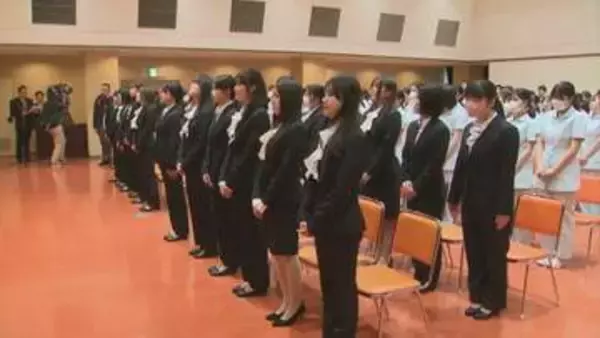 歯科衛生専門学校で入学式　歯科衛生士は慢性的な人材不足が続くが、養成校では定員割れが続いている