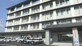 「上裸で騒ぐ18歳の少年、コンビニの駐車場で駆け付けた警察官に「うるせえ」と怒鳴り額を拳で殴る暴行加える…公務執行妨害容疑で現行犯逮捕　酒に酔った状態…「わかりません」と容疑否認」の画像1