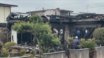 遺体は高齢夫婦か？　島根県江津市で民家全焼　焼け跡から性別不明の2人の遺体