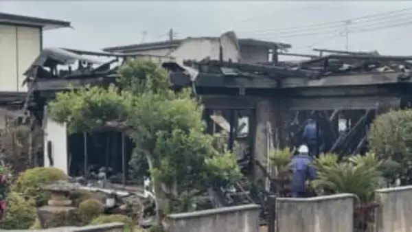 遺体は高齢夫婦か？　島根県江津市で民家全焼　焼け跡から性別不明の2人の遺体