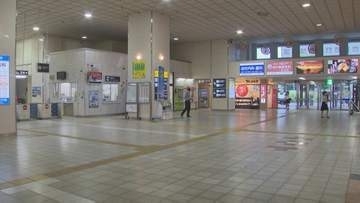 駅構内で「息子が殴られた」…10代男性が見ず知らずの男から顔面を殴られ出血、加療日数不詳の顔面打撲　一緒にいた保護者が通報、職業不詳の男(41)を現行犯逮捕　「覚えていない」容疑否認　酒を飲んでいたか