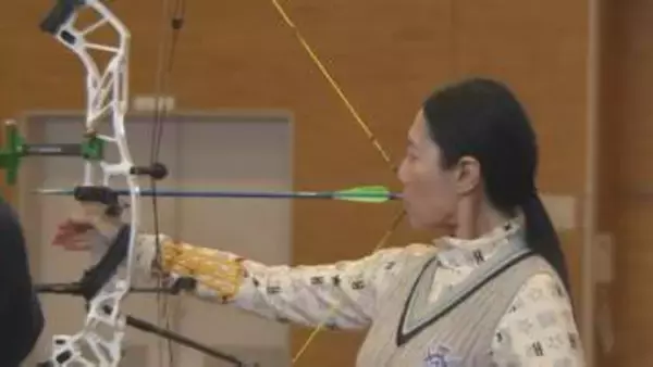 友人と食事中、突然「脳出血」…47歳で左半身麻痺に　絶望の中、ゼロから始めたのは…口で弓を引き、的に矢を当てる「パラアーチェリー」　世界を目指す52歳の女性の挑戦とは