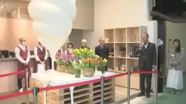 鳥取県の小さな「村」に新たな名所オープン　「ひえづマルシェ」とは？　人気ジェラート店監修の「ソフトクリーム専門店」も　その味は？