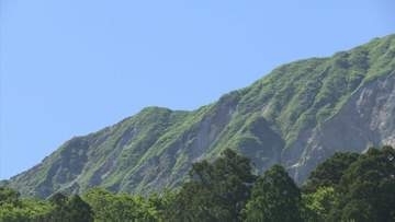 国立公園大山に登山に訪れた20歳の女子大学生…下山中に転倒し9号目で右足首を負傷、7合目まで自力下山するも動けなくなり救助要請
