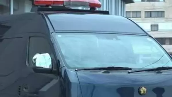 父親への殺人容疑で再逮捕の男を送検　島根県出雲市の２遺体遺棄事件　警察は兄も殺害したとみて捜査