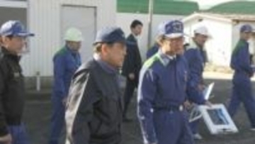 赤沢大臣「最大限寄り添った支援が出来るように国も総力をあげて取り組む」　地元入りし地震の被害を視察