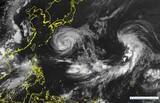 「【トリプル台風情報】大型の「台風15号(チャンホン)」今後日本の東へ　「台風13号(ドルフィン)」進路予想は西寄りに？「台風14号(クジラ)」　今後の進路予想・雨風シミュレーション【気象庁5日19時30分発表】」の画像1