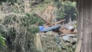 「建物が焼け落ちて煙が上がっている」　島根県邑南町で民家など3棟が全焼