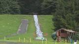 「ウォータースライダーで上から滑って来た子どもと衝突し、当時8歳の小学生が死亡　イベントの引率責任者の町職員を「減給」の懲戒処分　児童の両親は「軽過ぎる」「全く納得できない」　島根県邑南町」の画像1