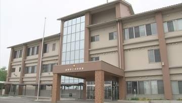 「裏庭で足音が聞こえて見たら人がいた」50代の女性宅の敷地内に入った疑い　会社員の40代の男逮捕「顔がわかる程度の面識で名前は知らない」