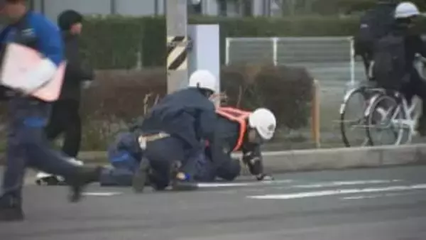 横断歩道を渡っていた8歳の男子小学生が大型トラックにはねられ死亡…逃走していた運転手の男(50)を過失運転致死の疑いで緊急逮捕　「横断歩道を歩いている子どもをひいて、死なせてしまったことに間違いありません」ひき逃げの疑いでも捜査中　島根県警松江警察署
