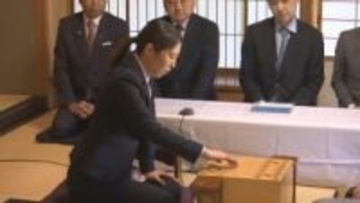 女流棋士の妊娠・出産巡り問題提起…福間香奈女流名人　地元・出雲市で女流名人戦第1局に挑む　将棋と子育ての両立…対局見守る母は「すごい勇気ある行動、娘１人の問題ではない」