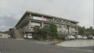 小学校教諭が校内に筆箱を置き忘れ、入れていたUSBメモリーのみがなくなる　児童96人分の氏名・写真・成績一覧表データなど紛失