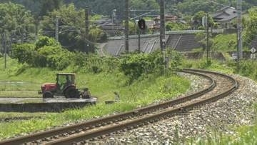 JR列車と「シカ」の衝突事故相次ぐ理由…「鉄分や塩分を求めてレールを舐めに来ている」可能性　シカが暑さ対策か　人気寝台特急「サンライズ出雲」や「特急やくも」にも運休などの影響　シカがわざわざ線路にやってくる