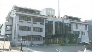 国道で大型バイクと軽乗用車が衝突…大型バイクの男性が意識不明の重体　直進するバイクと右折しようとした車が衝突したか　島根県邑南町