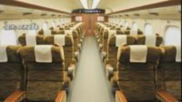 新幹線や特急列車で荷物を置くため「1人で2座席分購入」はアリ？ナシ？　JRの見解は…　年末年始の帰省ラッシュ・Uターンラッシュ　電車内での“荷物マナー”