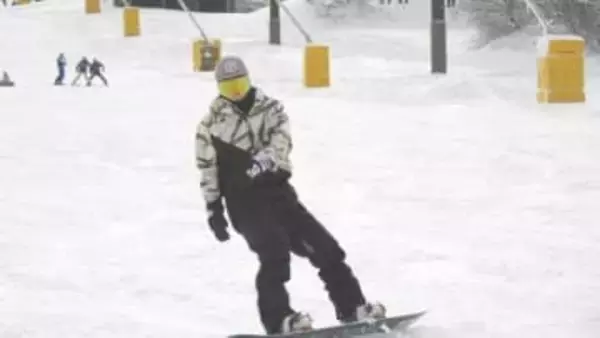 待望の積雪でスキー場オープン　だいせんホワイトリゾート