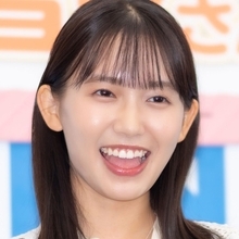 志田音々、“人生初”8月に誕生日を祝われニッコリ　バースデーショットに反響「ねねちゃん大好き」「ステキな笑顔」