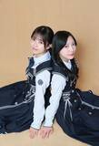 「日向坂46 平尾帆夏×小西夏菜実インタビュー｜初対面は一番真逆だった2人が、同じ青春を過ごし、「ひなた坂46」で交わるとき」の画像1