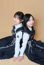 日向坂46 平尾帆夏×小西夏菜実インタビュー｜初対面は一番真逆だった2人が、同じ青春を過ごし、「ひなた坂46」で交わるとき