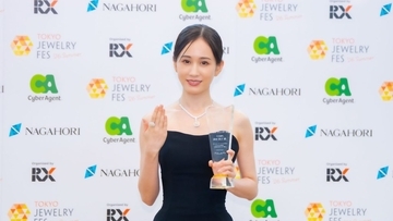 前田敦子「すてきなジュエリーをお迎えできたら」「これからもジュエリーと共にお仕事を頑張っていきたい」
