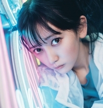 乃木坂46 池田瑛紗、美脚際立つポリス衣装&ツインテール姿に「逮捕されたい」「その手錠をかけて！」「何頭身なん？」の声
