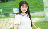 「日向坂46渡辺莉奈、制服姿の表紙カット解禁！夏の記憶を閉じ込めたような1枚に」の画像14