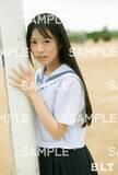 「日向坂46渡辺莉奈、制服姿の表紙カット解禁！夏の記憶を閉じ込めたような1枚に」の画像22