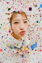 元乃木坂46若月佑美「今までとこれからとが詰まったやりたい放題の宝箱のような作品集」デビュー15周年記念“作品集”発売決定