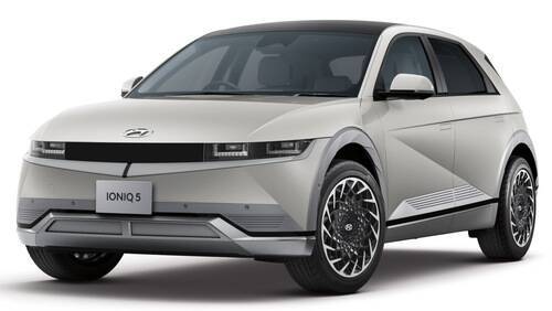 話題のニューモデル開発者に“深く細かく”直撃インタビュー もっといろいろなデザインが出てくる「スバルインプレッサ＆クロストレック」今後のスバルデザイン編　