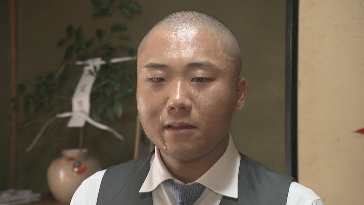 ｢“生まれたままの姿”でぐるっと一回転｣ ｢繰り出されるパンチ｣ …歴代の “神男”たちのドラマ振り返る  ことしは勤め先の銀行辞め 転職して臨んだ神男  国府宮はだか祭 愛知･稲沢市