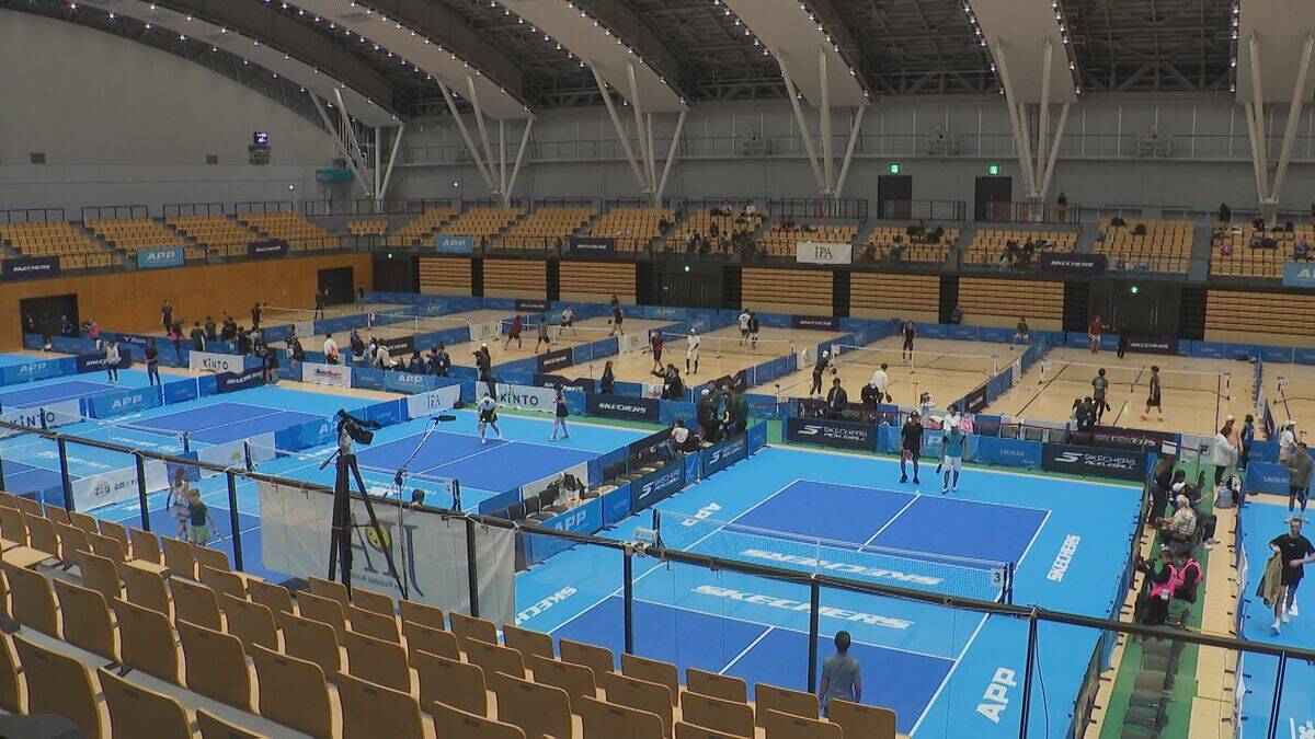 “年齢性別問わず”楽しめる「ピックルボール」の国際大会 アンバサダーの俳優･石黒賢さんも登場 ｢テニスよりコートも狭く簡単“レッツプレイ”｣ 三重･津市で熱戦