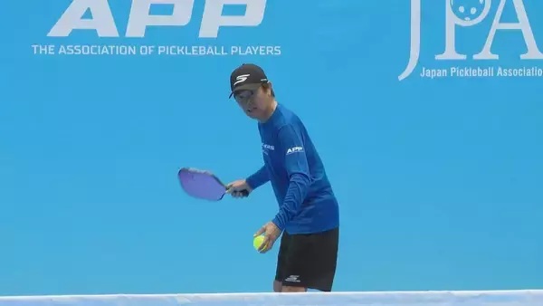 「“年齢性別問わず”楽しめる「ピックルボール」の国際大会 アンバサダーの俳優･石黒賢さんも登場 ｢テニスよりコートも狭く簡単“レッツプレイ”｣ 三重･津市で熱戦」の画像