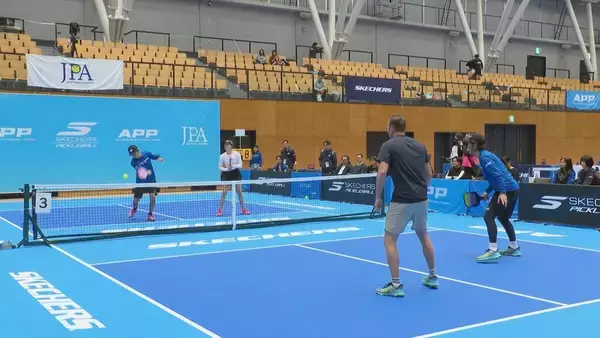 「“年齢性別問わず”楽しめる「ピックルボール」の国際大会 アンバサダーの俳優･石黒賢さんも登場 ｢テニスよりコートも狭く簡単“レッツプレイ”｣ 三重･津市で熱戦」の画像