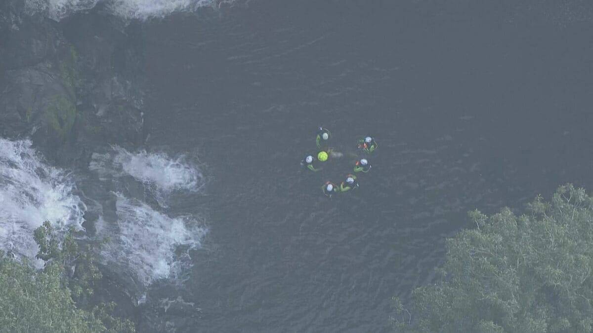 滝つぼに潜って遊泳中だった男性がおぼれて死亡 友人と3人で川遊びに来て「姿が見えなくなった」 愛知・豊田市